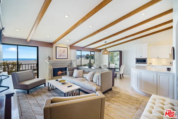 $1,995,000 | 6770 Las Olas Way, Malibu, CA 90265