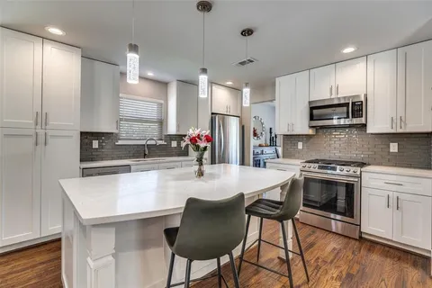 $699,900 | 6851 Whitehill Street, Dallas, TX 75231