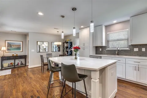 $699,900 | 6851 Whitehill Street, Dallas, TX 75231