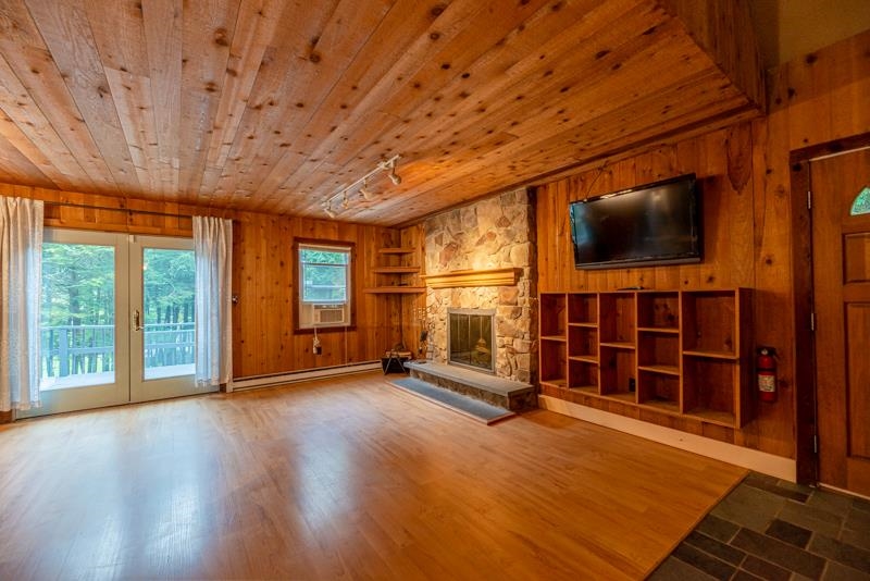 7 Old Beaver Pond Road Winhall, VT 05255 - Photo 6 of 26 Gallery Image 6