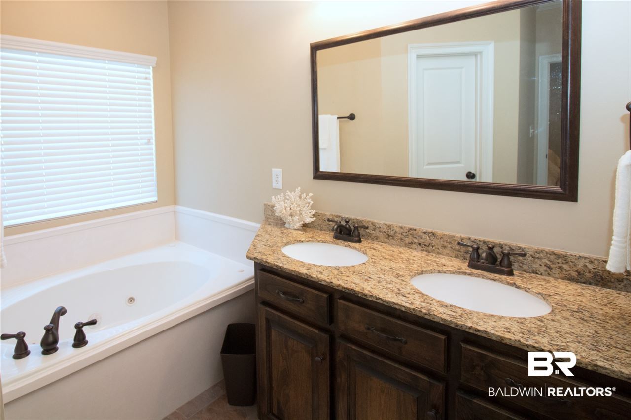 9236 Coles Court Daphne, AL 36526 - Photo 14 of 29
