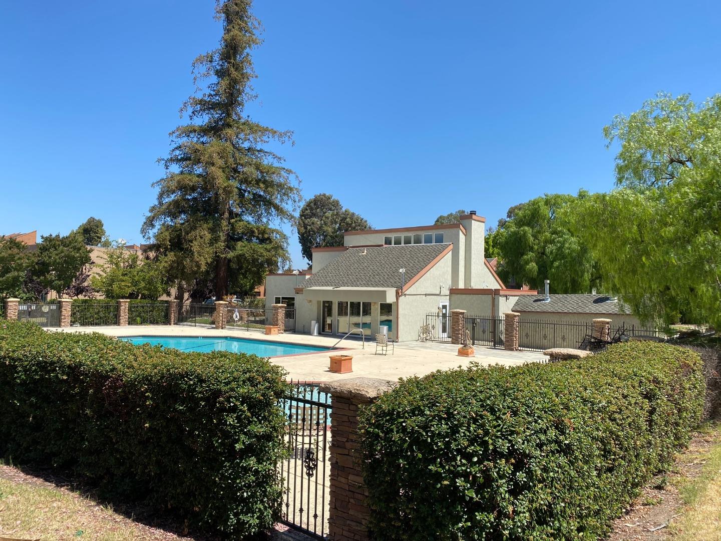 416 Dempsey Road, Unit 216 Milpitas, CA 95035 - Photo 4 of 22 Gallery Image 4