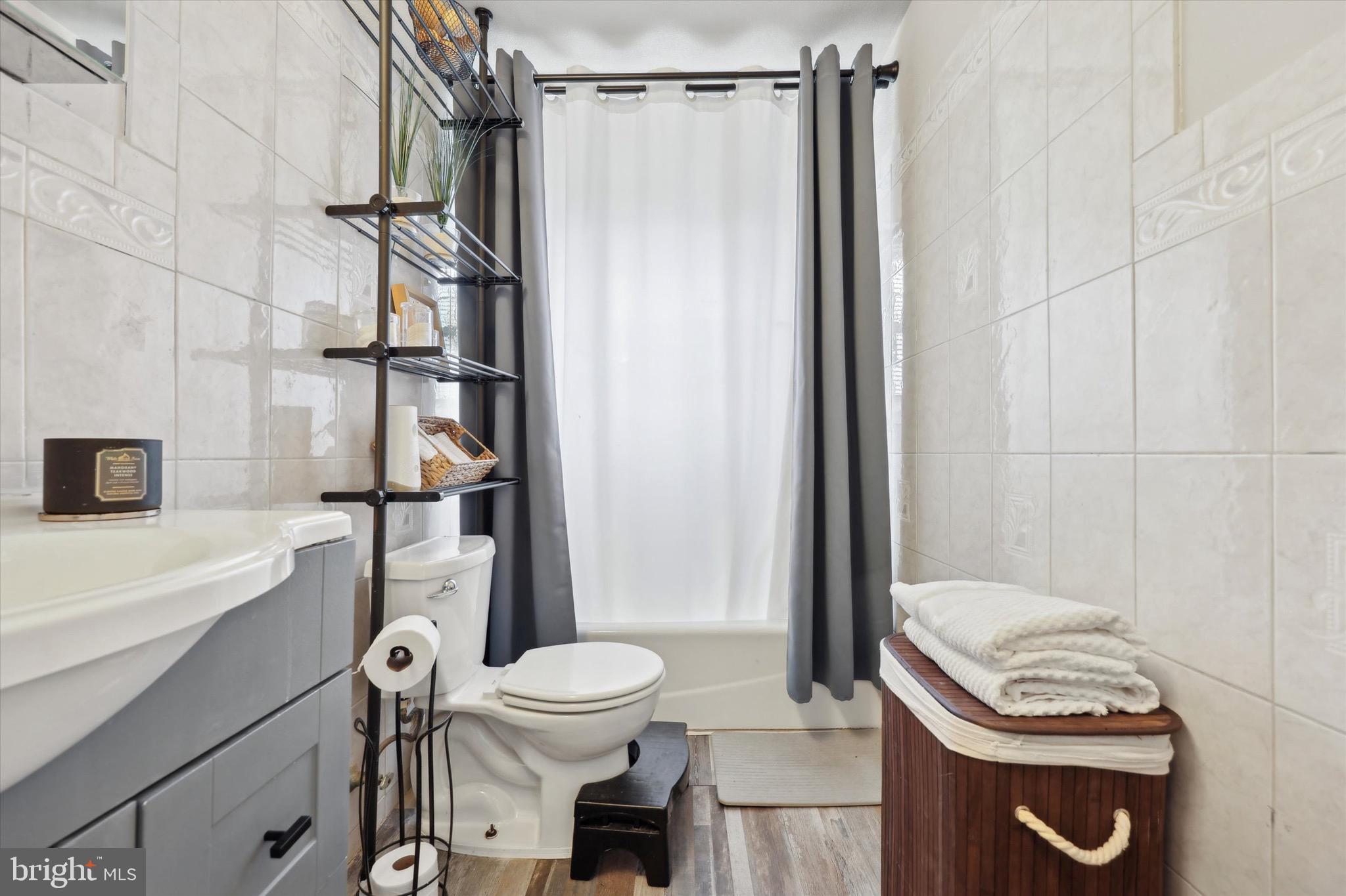 1469 Wistar Drive Wyncote, PA 19095 - Photo 18 of 23 2nd Floor Hallway Bathroom