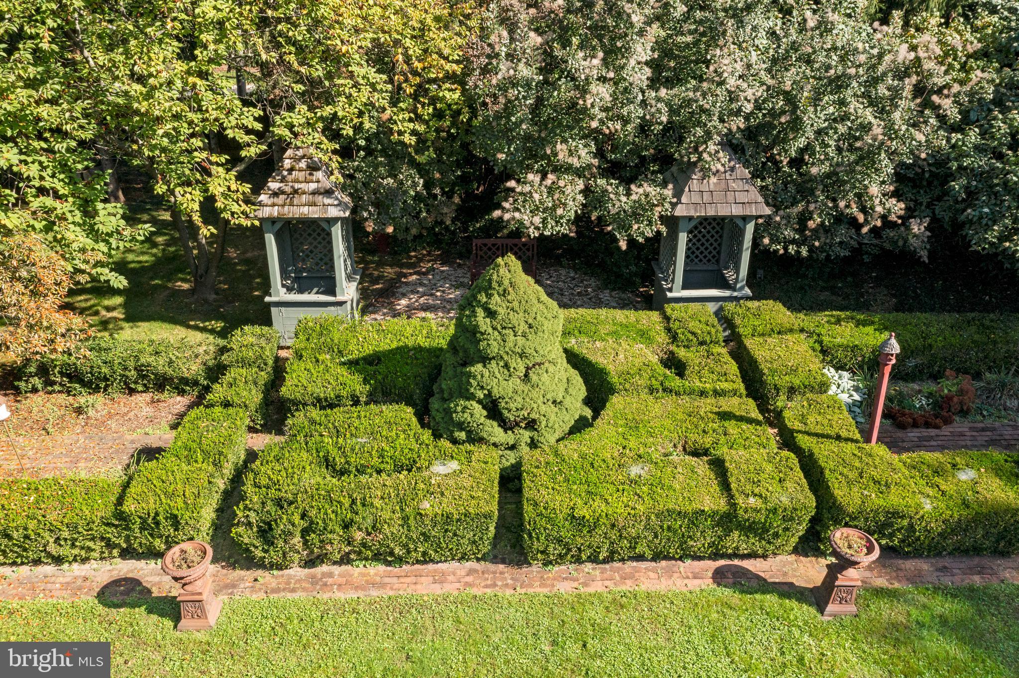 3296 Lower Mountain Road Furlong, PA 18925 - Photo 43 of 43 Boxwood Garden