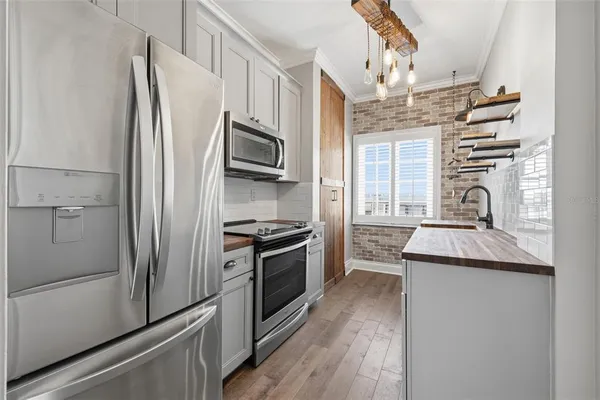 $1,825 | 2117 West Dekle Avenue, Unit I1, Tampa, FL 33606