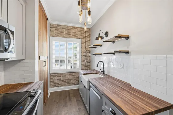 $1,825 | 2117 West Dekle Avenue, Unit I1, Tampa, FL 33606