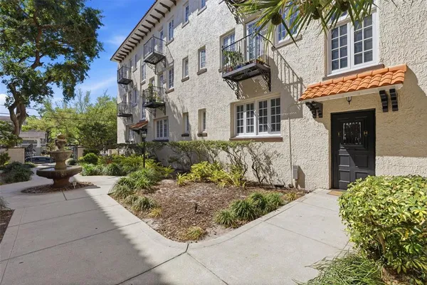 $1,825 | 2117 West Dekle Avenue, Unit I1, Tampa, FL 33606