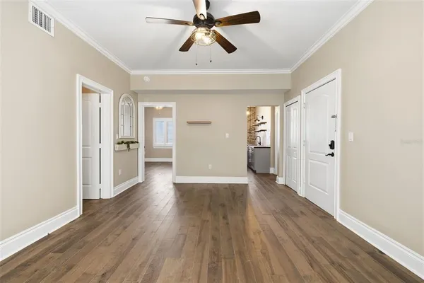 $1,825 | 2117 West Dekle Avenue, Unit I1, Tampa, FL 33606