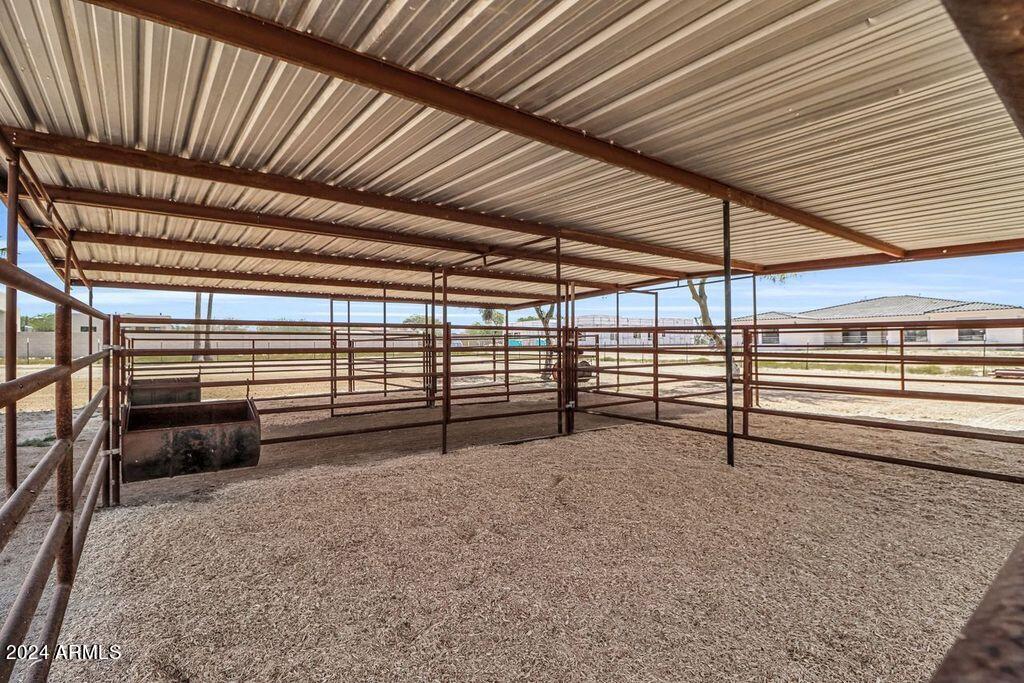 6715 East Peak View Road Cave Creek, AZ 85331 - Photo 23 of 23 Horse Stalls