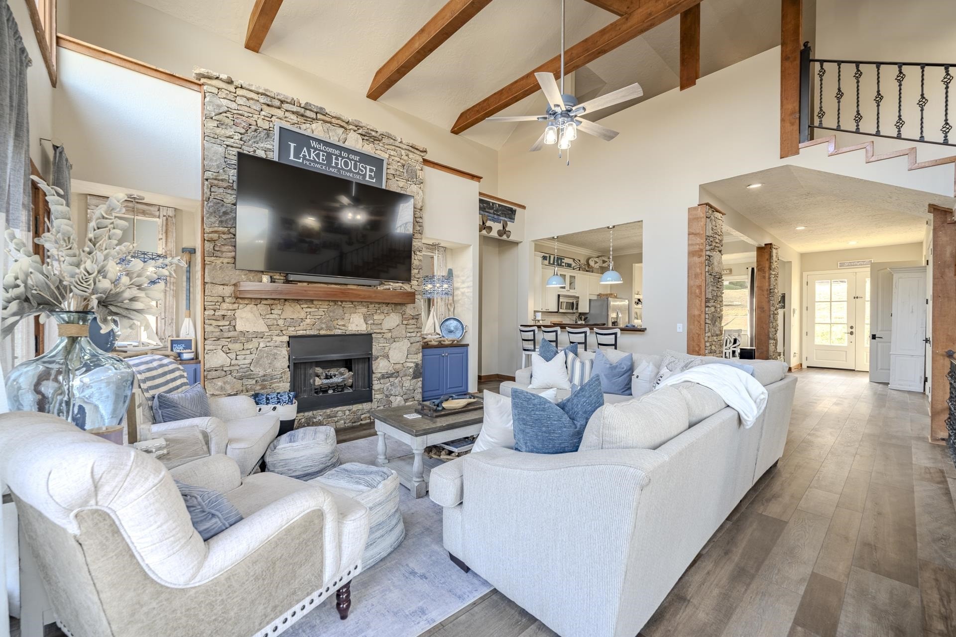 400 Anchor Point Savannah, TN 38372 - Photo 3 of 32