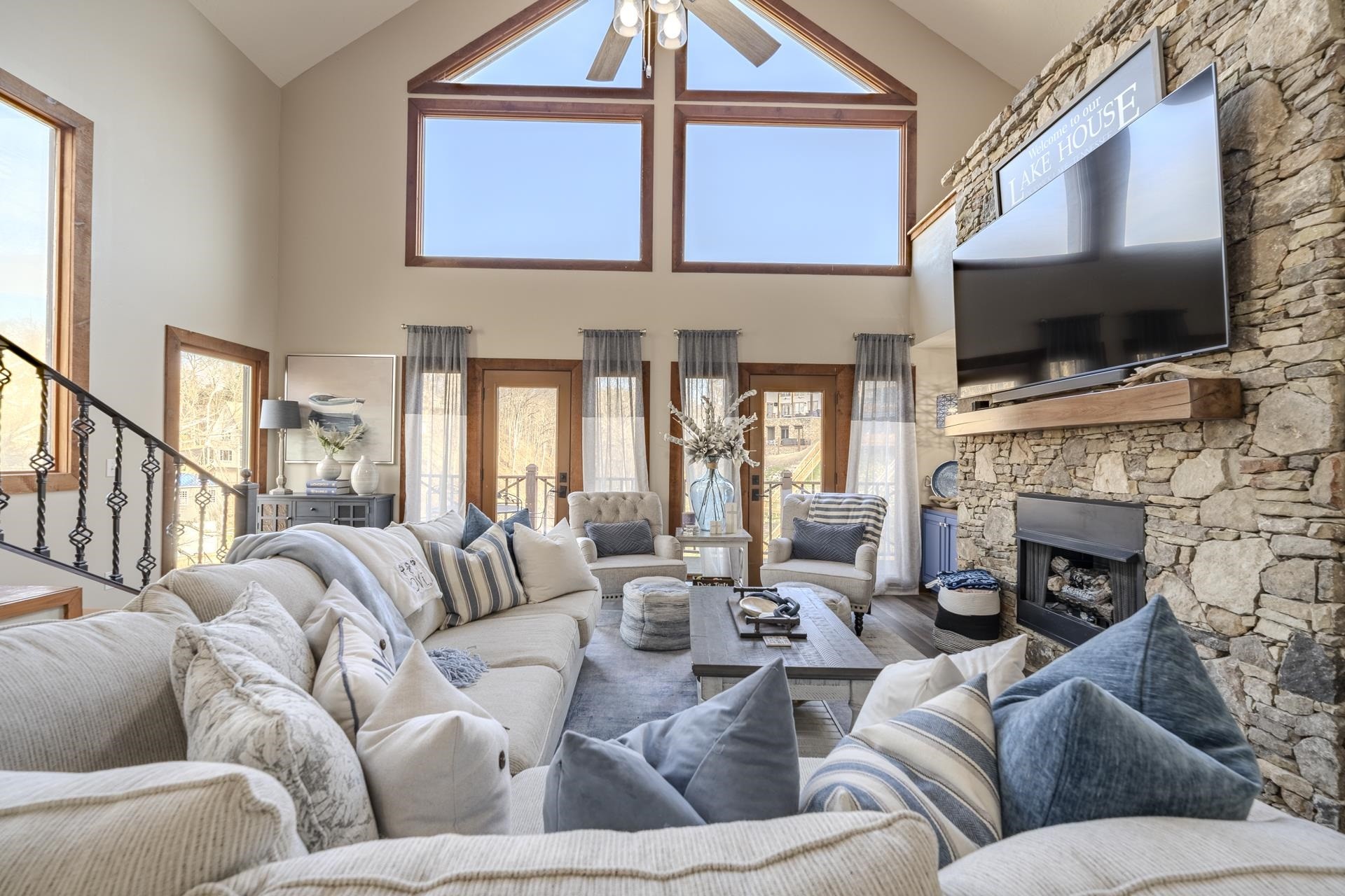 400 Anchor Point Savannah, TN 38372 - Photo 4 of 32