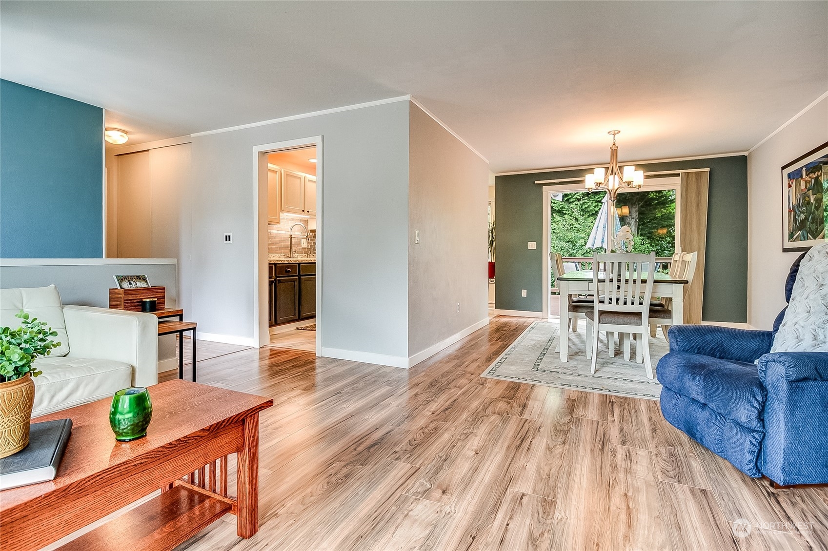 11812 Northeast 158th Street Bothell, WA 98011 - Photo 8 of 40 Gallery Image 8