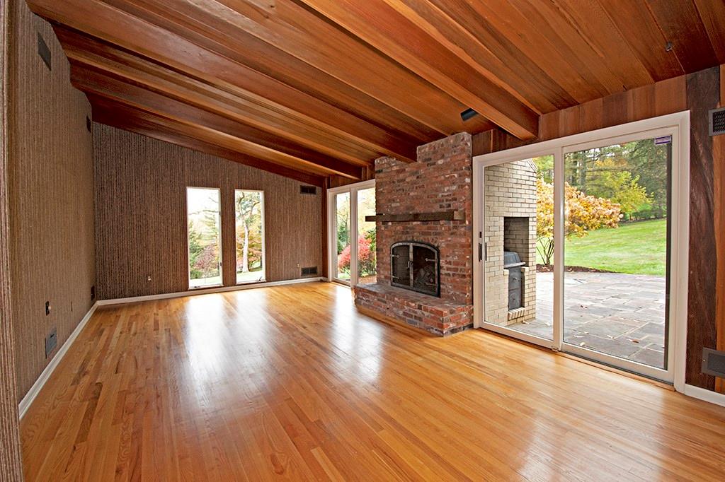 1905 Murdstone Road Pittsburgh, PA 15241 - Photo 2 of 25 Gallery Image 2