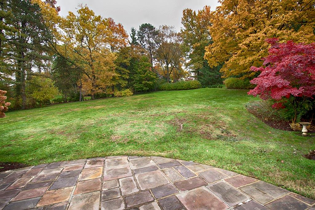 1905 Murdstone Road Pittsburgh, PA 15241 - Photo 3 of 25 Gallery Image 3