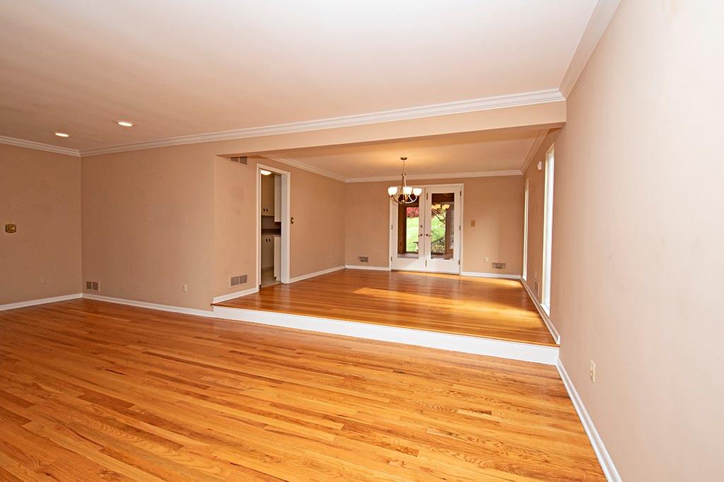 1905 Murdstone Road Pittsburgh, PA 15241 - Photo 7 of 25 Gallery Image 7