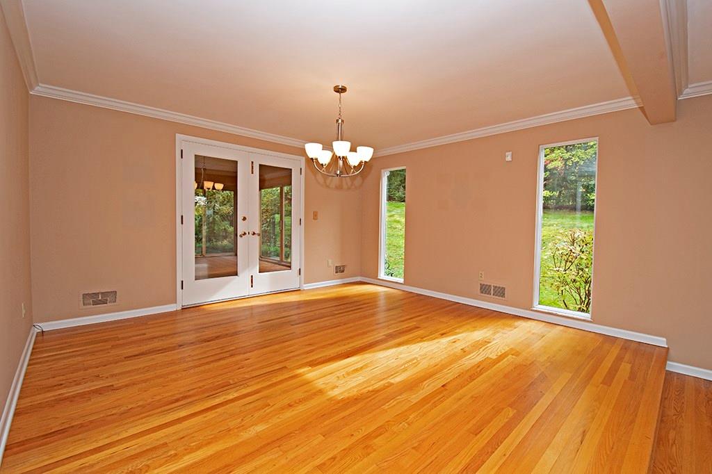 1905 Murdstone Road Pittsburgh, PA 15241 - Photo 8 of 25 Gallery Image 8