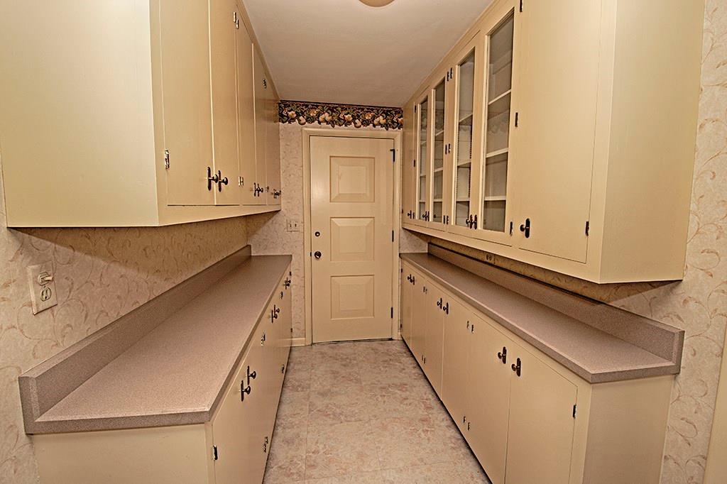 1905 Murdstone Road Pittsburgh, PA 15241 - Photo 10 of 25 Gallery Image 10