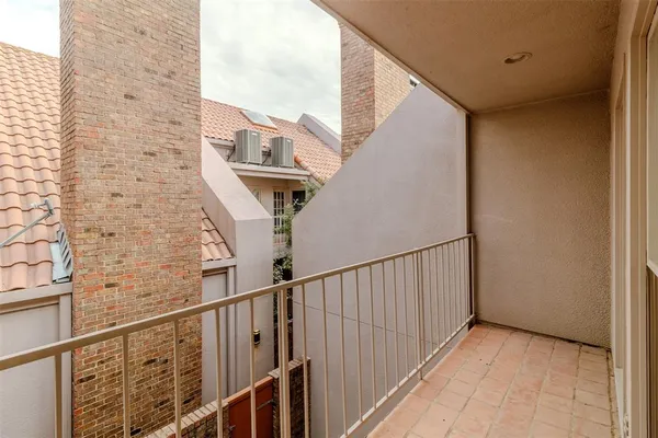 $3,750 | 4520 Glenwick Lane, Dallas, TX 75205