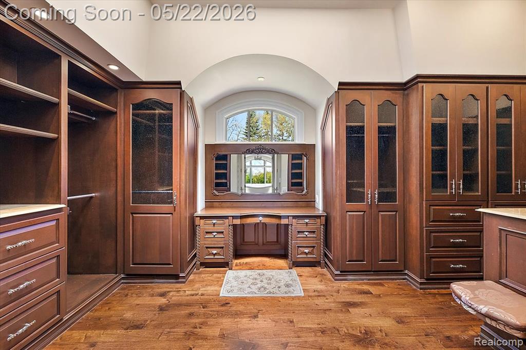 6250 Walnut Lake Road West Bloomfield, MI 48323 - Photo 37 of 48