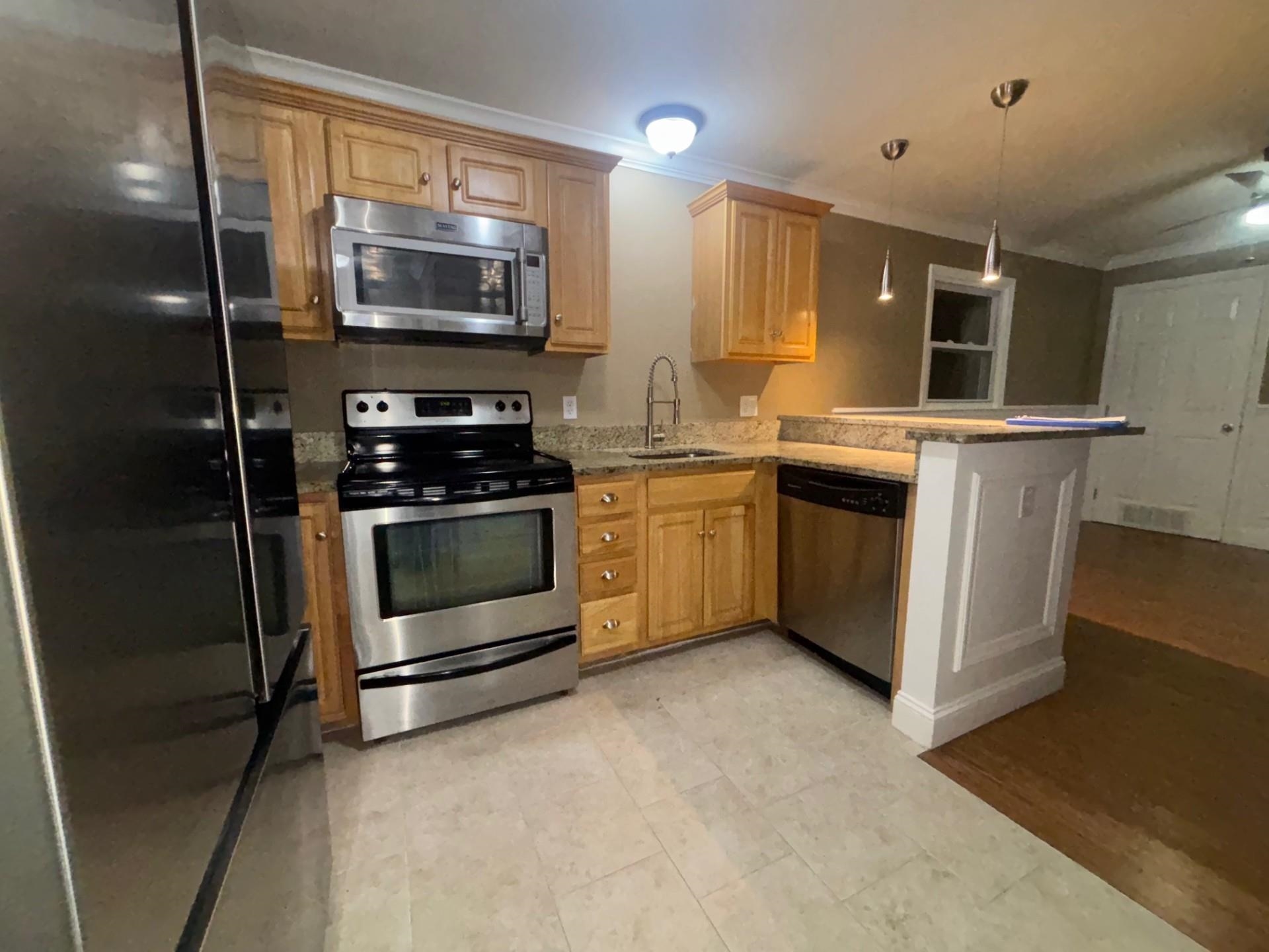 4 Deer Street, Unit 16 Tilton, NH 03276 - Photo 7 of 21