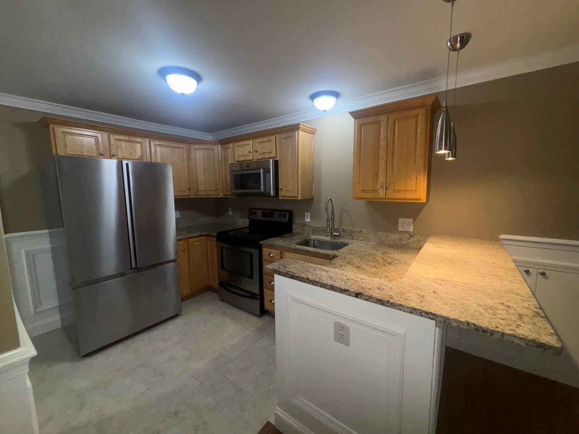 4 Deer Street, Unit 16 Tilton, NH 03276 - Photo 8 of 21