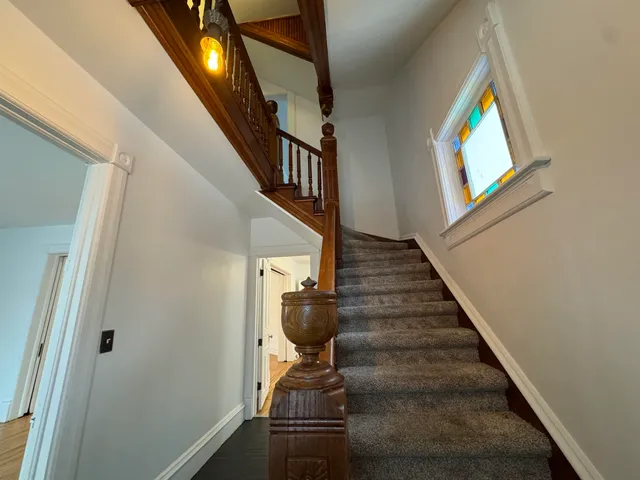 $3,095 | 122 North Street, Sun Prairie, WI 53590