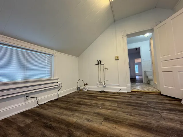 $3,095 | 122 North Street, Sun Prairie, WI 53590