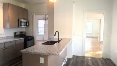 $3,095 | 122 North Street, Sun Prairie, WI 53590