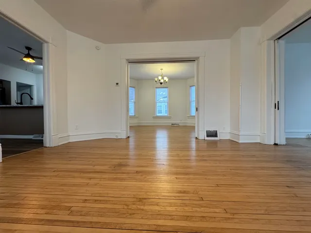 $3,095 | 122 North Street, Sun Prairie, WI 53590