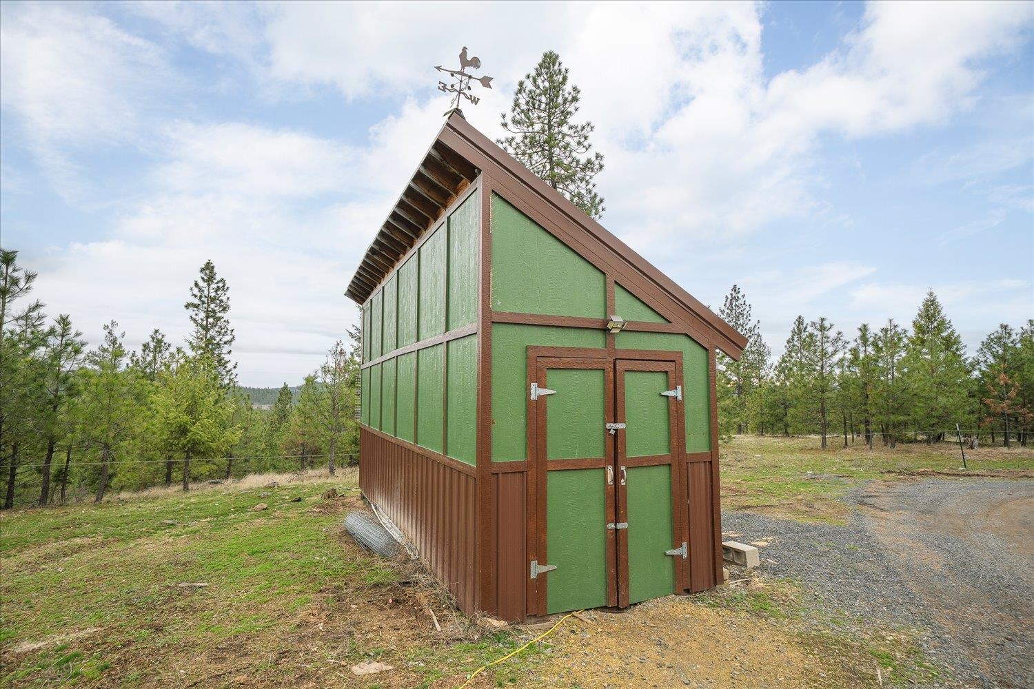 3977B Gardenspot Road Loon Lake, WA 99148 - Photo 6 of 43 Gallery Image 6