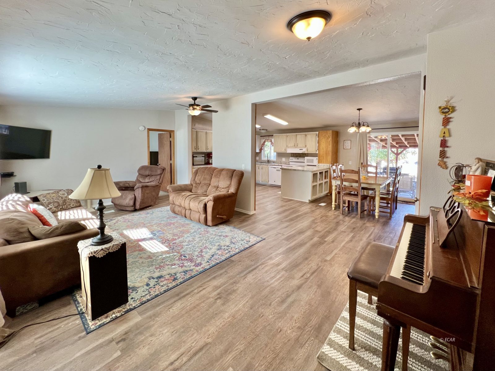 882 Spring Valley Parkway Spring Creek, NV 89815 - Photo 4 of 37 Gallery Image 4