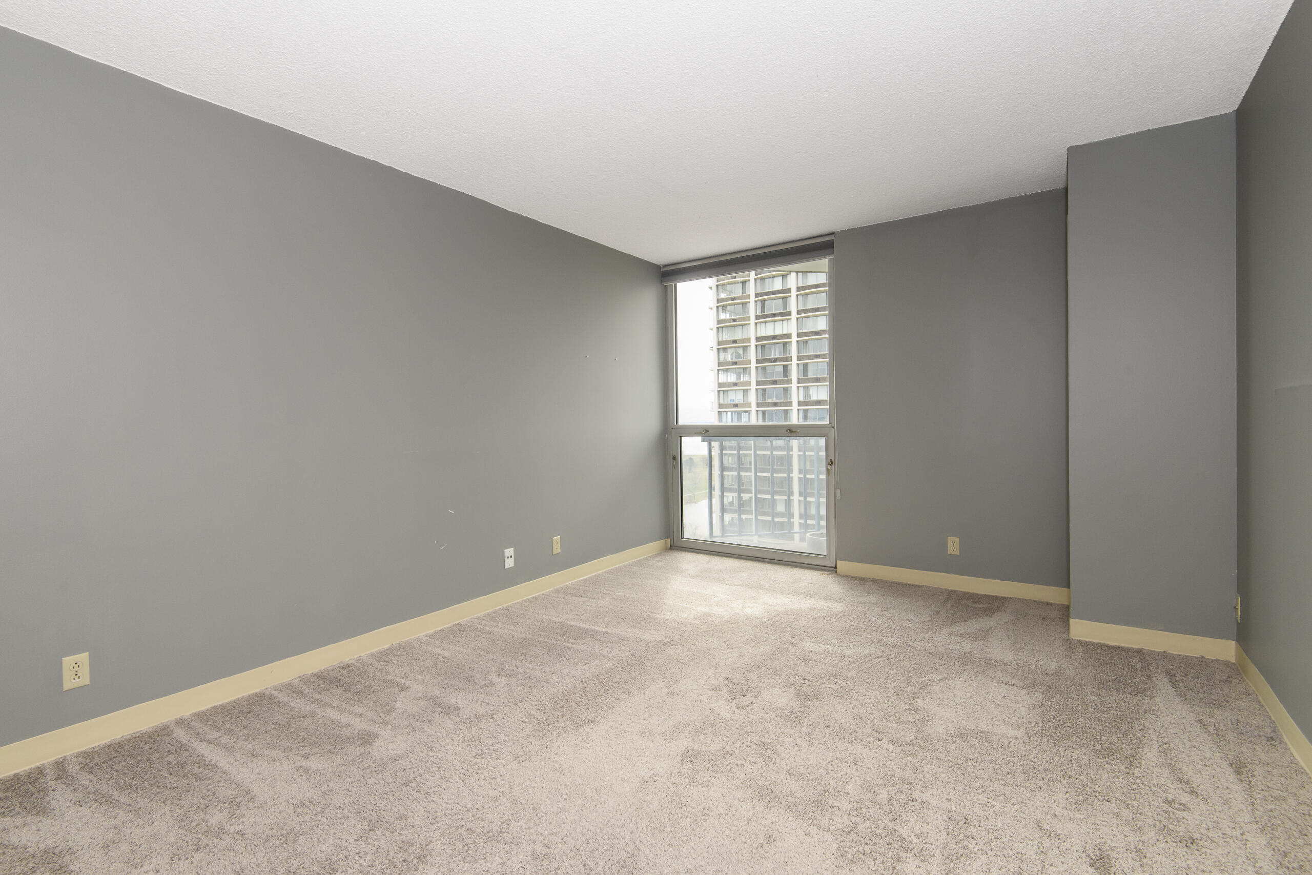 1660 North Prospect Avenue, Unit 1406 Milwaukee, WI 53202 - Photo 19 of 31 Bedroom