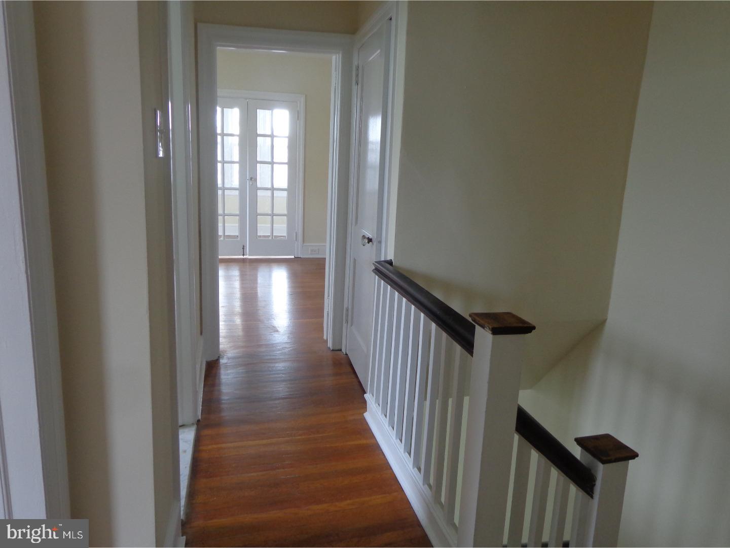 12 Ardsley Road Upper Darby, PA 19082 - Photo 17 of 23 Hallway