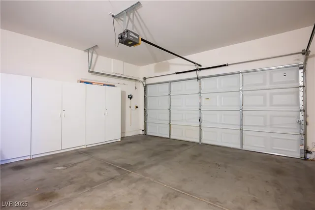 $1,975 | 7423 Cleghorn Canyon Way, Las Vegas, NV 89113