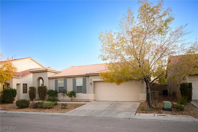 $1,975 | 7423 Cleghorn Canyon Way, Las Vegas, NV 89113