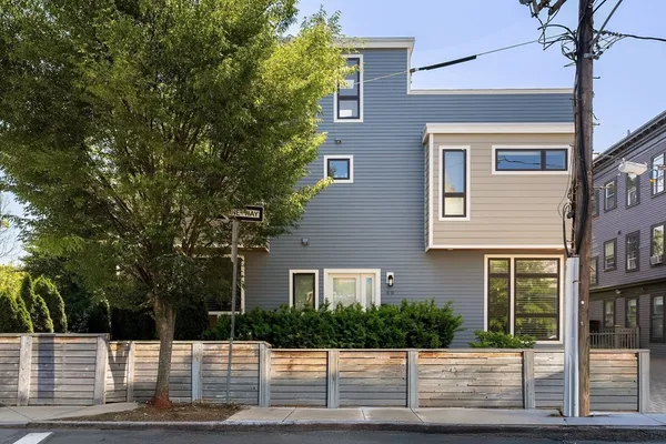 $2,650,000 | 1498 Cambridge Street, Unit 2, Cambridge, MA 02139