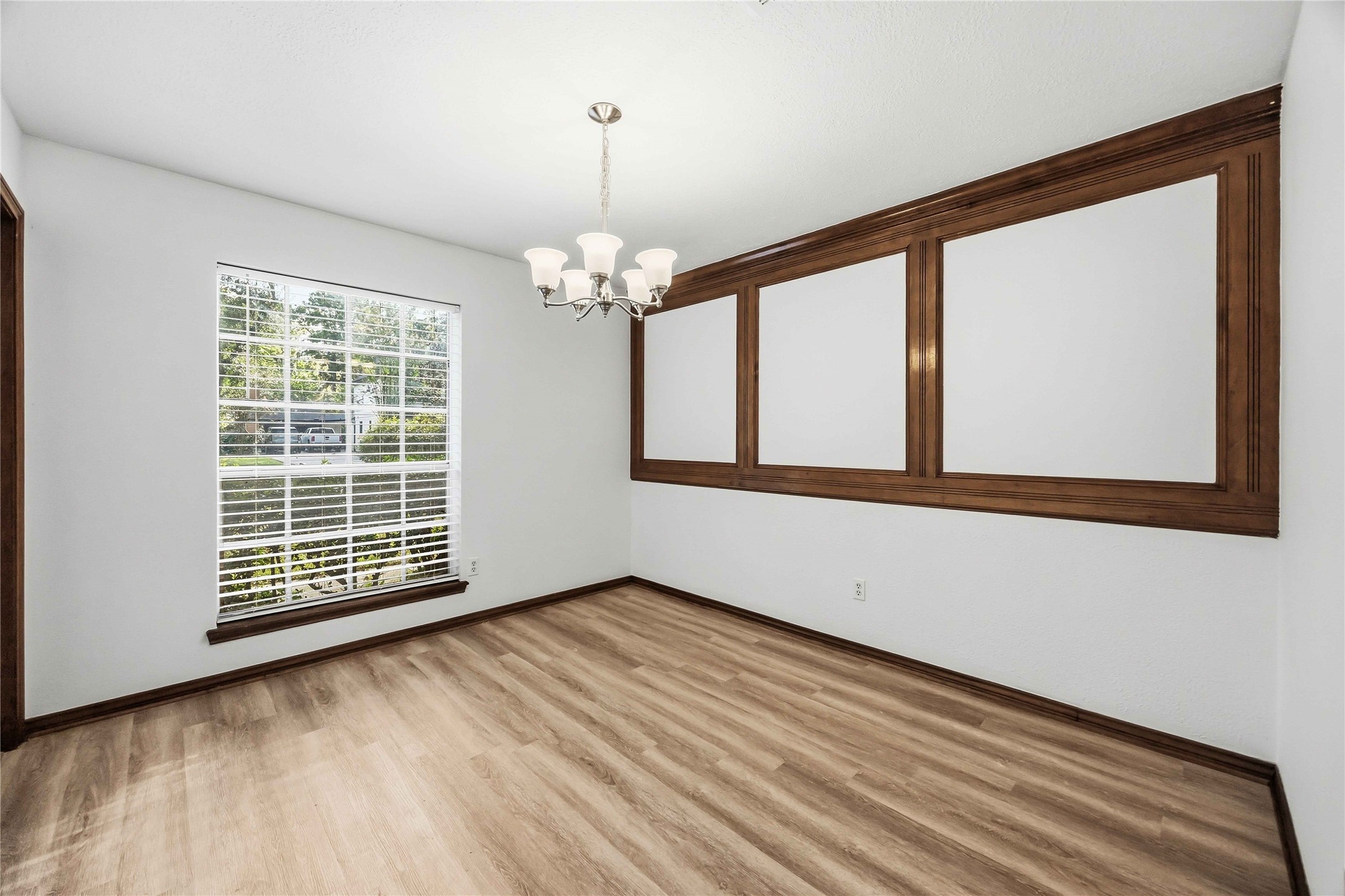 6 Postvine Court Spring, TX 77381 - Photo 13 of 37 Gallery Image 13