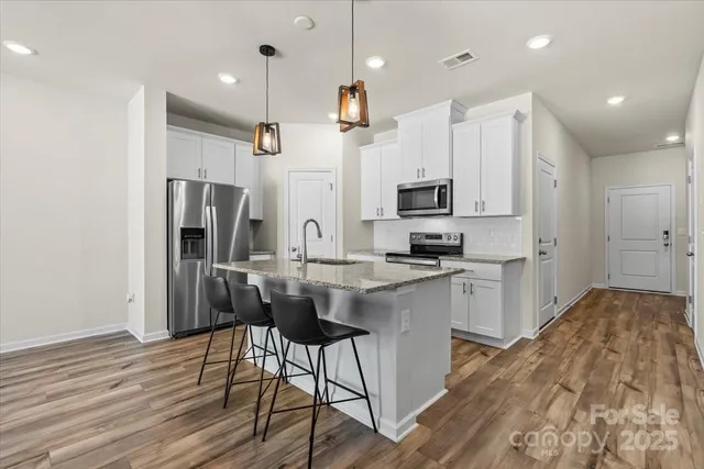 $335,000 | 1021 Plumcrest Drive, Charlotte, NC 28216