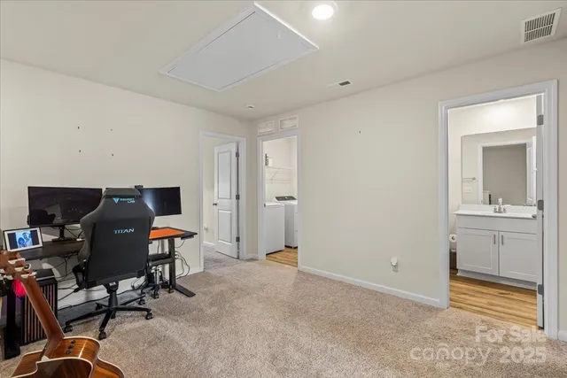 $335,000 | 1021 Plumcrest Drive, Charlotte, NC 28216