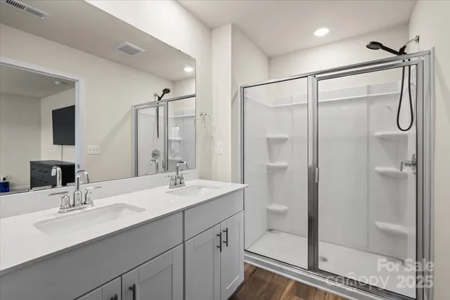 $335,000 | 1021 Plumcrest Drive, Charlotte, NC 28216