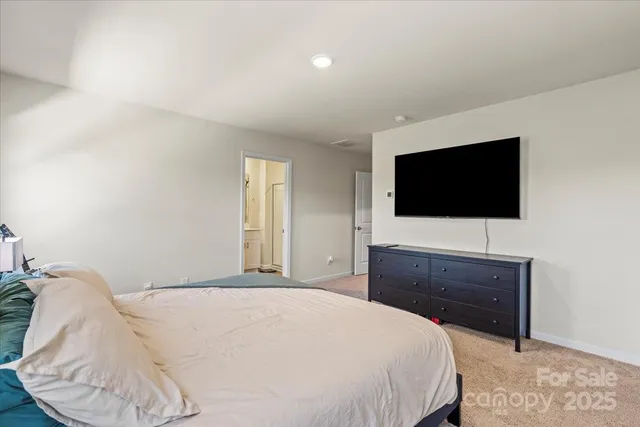 $335,000 | 1021 Plumcrest Drive, Charlotte, NC 28216