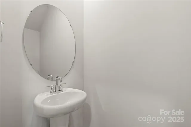 $335,000 | 1021 Plumcrest Drive, Charlotte, NC 28216