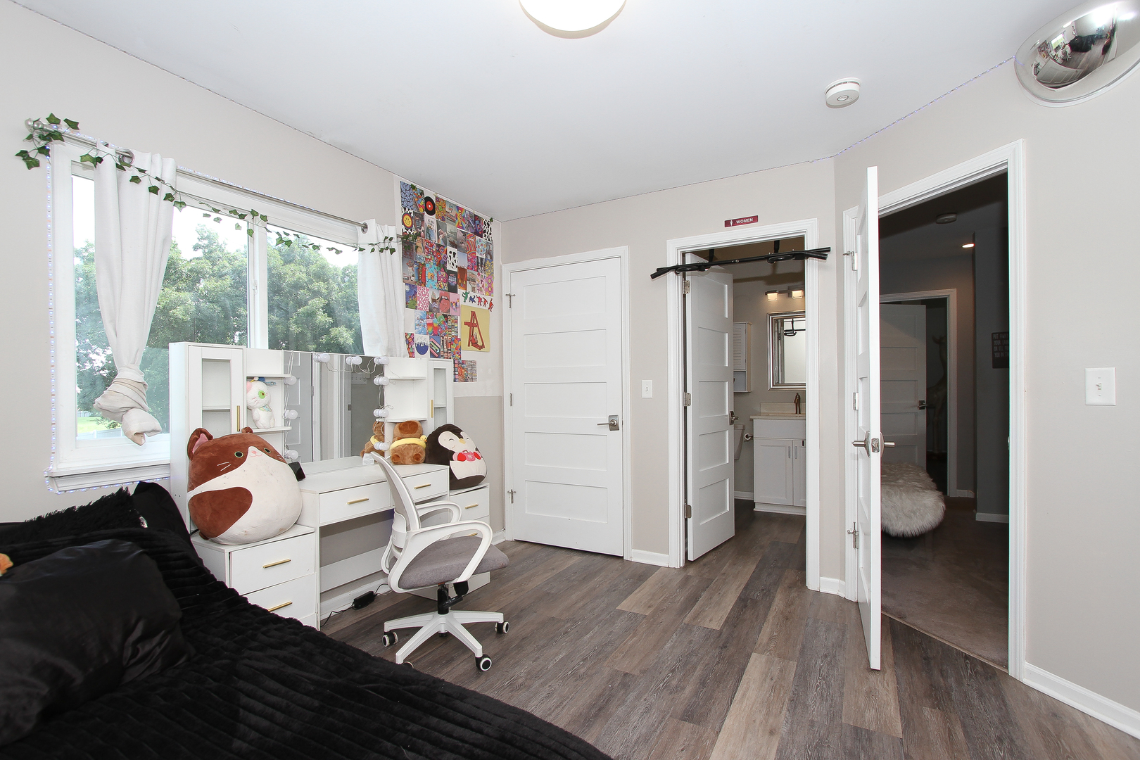465 Spring Ridge Drive Crystal Lake, IL 60012 - Photo 25 of 31 Gallery Image 25