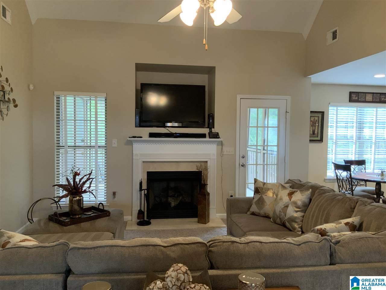 5361 Summerset Way Bessemer, AL 35022 - Photo 3 of 27