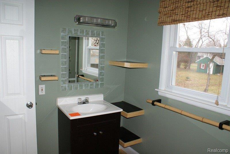 2490 North Irish Road Davison, MI 48423 - Photo 17 of 17 DSC06555