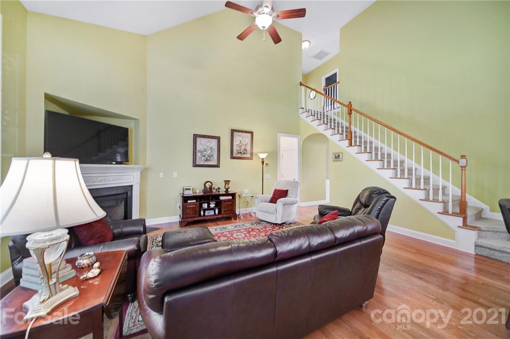 361 Miners Cove Way Fort Mill, SC 29708 - Photo 7 of 42 Gallery Image 7
