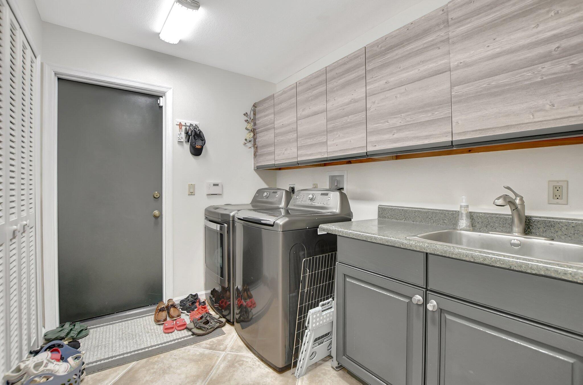 2898 Northwest 26th Street Boca Raton, FL 33434 - Photo 54 of 62 25 Laundry Room