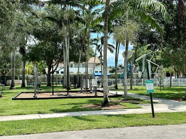 $2,400 | 1092 Southeast 23rd Avenue, Unit 1092, Homestead, FL 33035