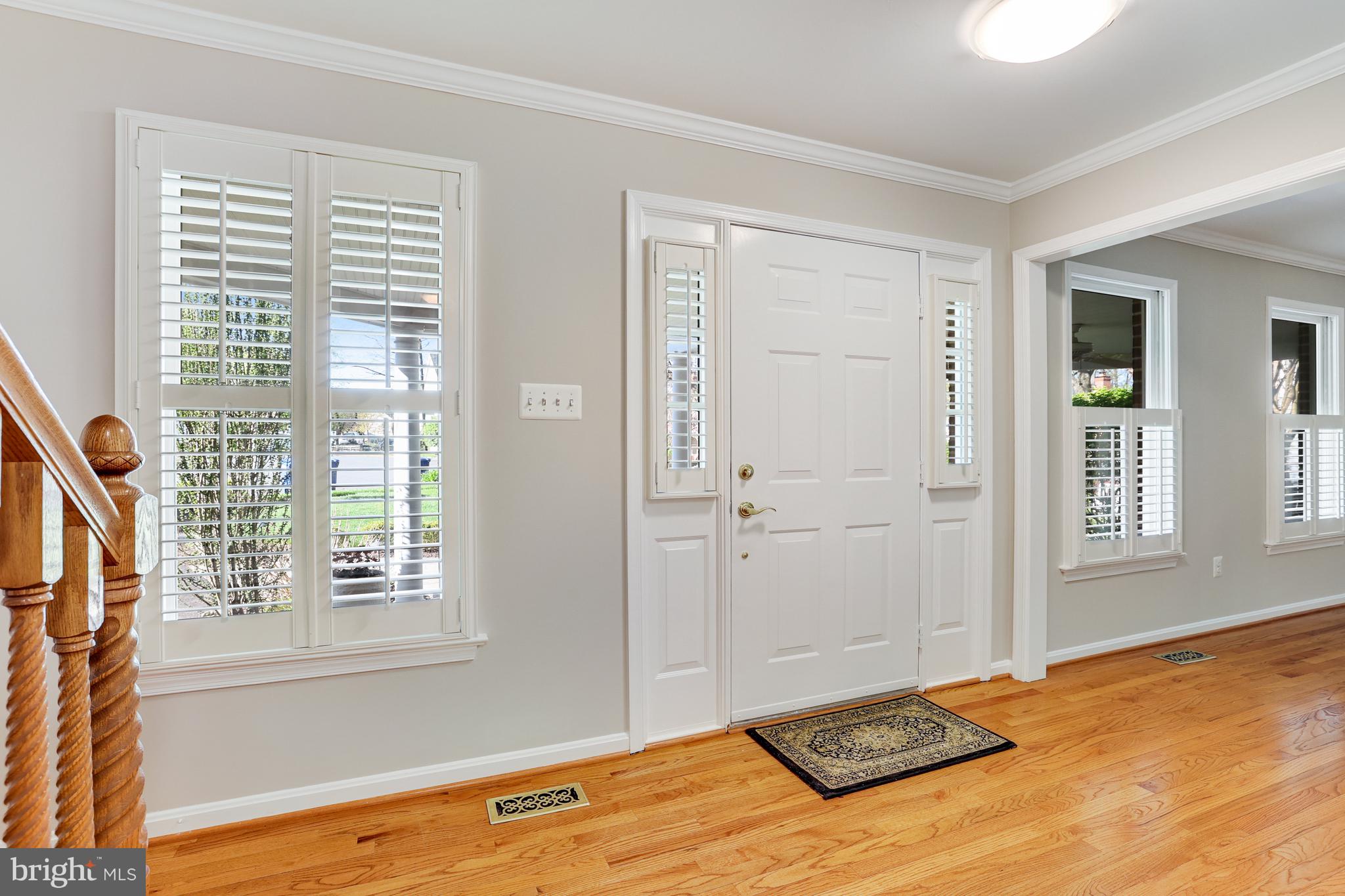 1004 Hidden Park Place Herndon, VA 20170 - Photo 16 of 101