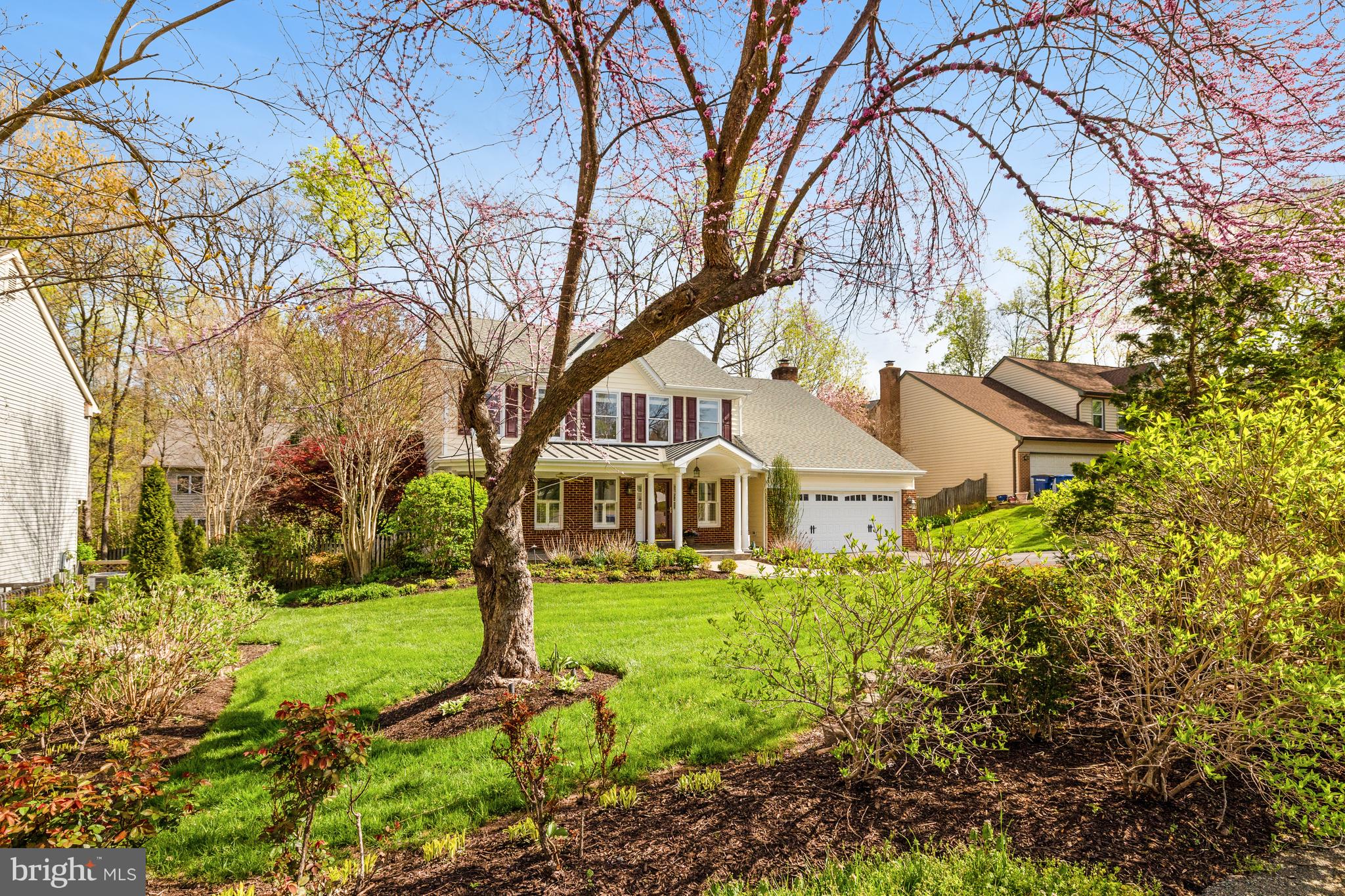 1004 Hidden Park Place Herndon, VA 20170 - Photo 2 of 101